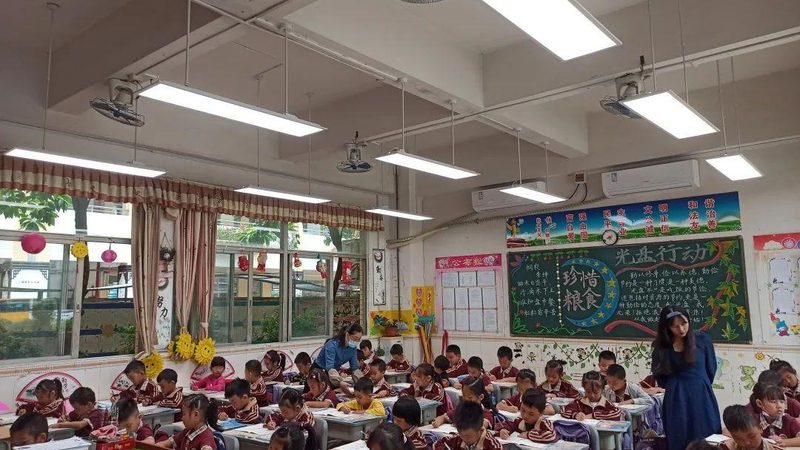 双头应急灯安装，这些步骤不能少**